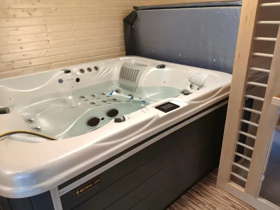 Realizace Welldo — instalace vířivky či infrasauny 6